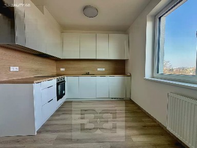 Pronájem bytu 2+kk 37 m² Jižní, Brno - Horní Heršpice