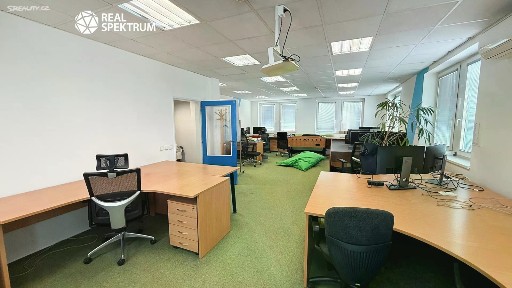 Pronájem kanceláře 269 m²
