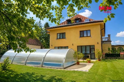 Prodej rodinného domu 744 m², pozemek 3342 m² Palackého, Nýrsko
