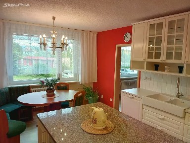 Prodej bytu 3+1 77 m² U Větrolamu, Broumov - Nové Město