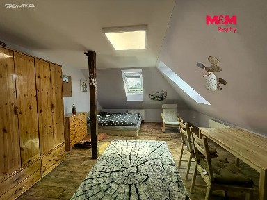 Pronájem bytu 1+kk 30 m² Emy Destinnové, Hradec Králové - Nový Hradec Králové