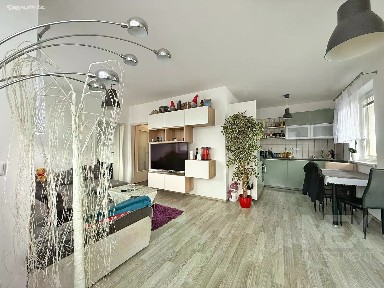 Pronájem bytu 2+kk 51 m² Antonína Petrofa, Hradec Králové - Nový Hradec Králové