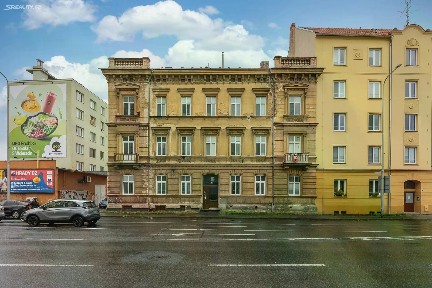 Prodej činžovního domu 921 m²