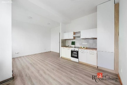 Prodej bytu 2+kk 57 m² Mlékojedy