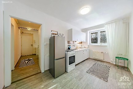 Pronájem bytu 2+1 58 m² Revoluční, Uherské Hradiště