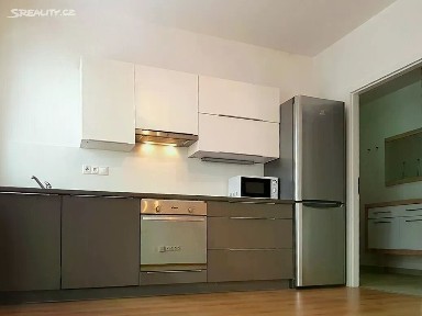 Pronájem bytu 1+kk 35 m² Generála Selnera, Kladno - Kročehlavy