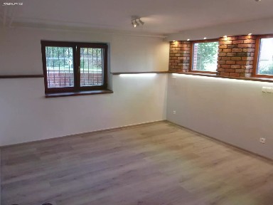 Pronájem bytu 1+1 33 m² Nad Santoškou, Praha - Smíchov