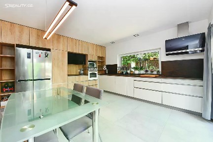 Pronájem bytu 4+1 121 m² U boroviček, Praha - Řepy