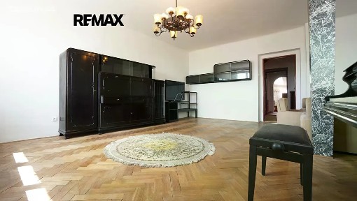 Pronájem bytu 4+1 125 m² Slovenská, Praha - Vinohrady