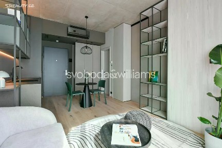 Pronájem bytu 2+kk 35 m² Sokolovská, Praha - Karlín