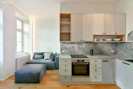 Pronájem bytu 2+kk 51 m² Peckova, Praha - Karlín