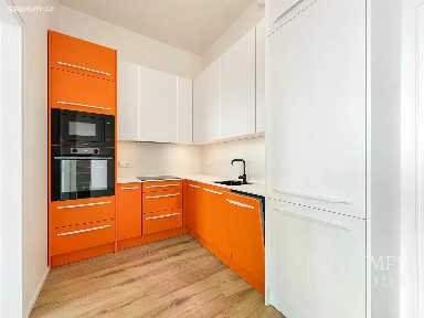 Pronájem bytu 2+kk 62 m² Malešická, Praha - Žižkov