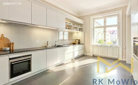 Pronájem bytu 6 pokojů a více 285 m² Pařížská, Praha - Staré Město