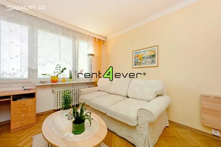 Pronájem bytu 1+kk 24 m² Hostýnská, Praha - Malešice