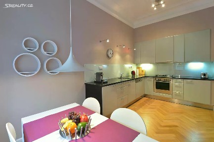 Pronájem bytu 3+1 119 m² Truhlářská, Praha - Nové Město
