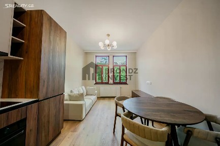 Pronájem bytu 2+kk 48 m² Francouzská, Praha