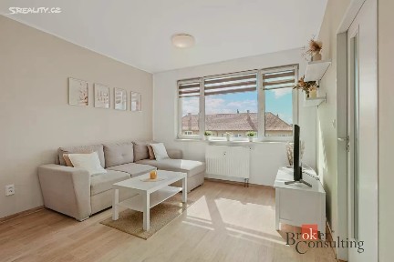 Prodej bytu 2+1 64 m² Šeříková, Dobronín