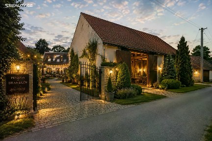Prodej rodinného domu 633 m², pozemek 5725 m² Tučapy - Brandlín