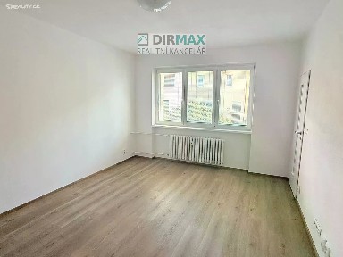 Pronájem bytu 1+1 28 m² Na Okraji, Plzeň - Skvrňany