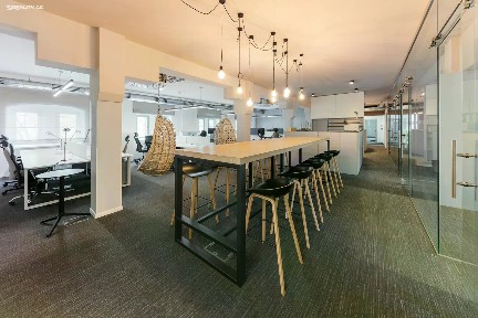 Pronájem kanceláře 200 m² Korunní, Praha - Vinohrady