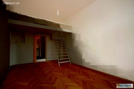 Prodej bytu 2+kk 43 m² Pod lázní, Praha - Nusle