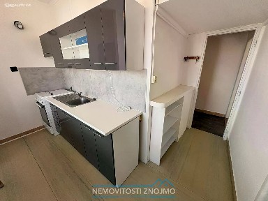 Pronájem bytu 3+1 60 m² Pražská sídl., Znojmo
