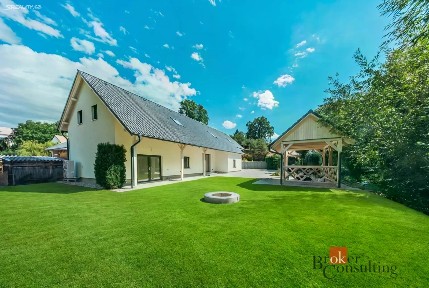Prodej rodinného domu 180 m², pozemek 486 m²