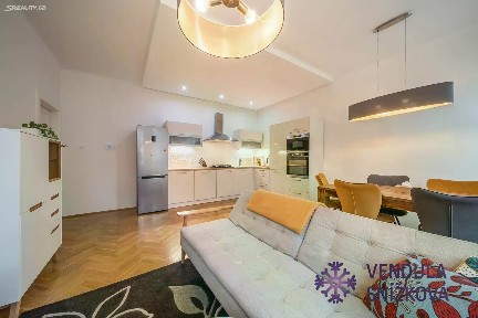 Pronájem bytu 3+kk 101 m² Nikoly Tesly, Praha - Dejvice