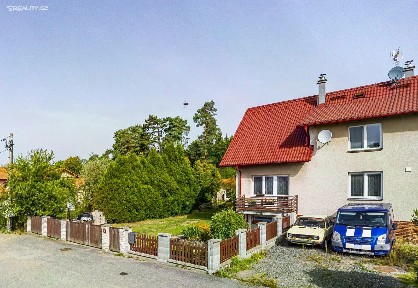Prodej rodinného domu 220 m², pozemek 996 m² Narysov