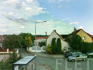 Prodej rodinného domu 78 m², pozemek 275 m² Nám. Na Louži, Chýnice