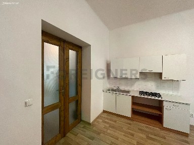 Pronájem bytu 1+1 37 m² Hronovická, Pardubice - Zelené Předměstí