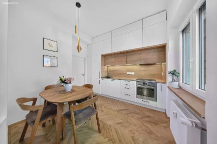 Prodej bytu 3+kk 61 m² Biskupcova, Praha - Žižkov