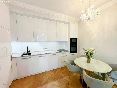 Prodej bytu 2+kk 56 m² Tolstého, Praha - Vršovice