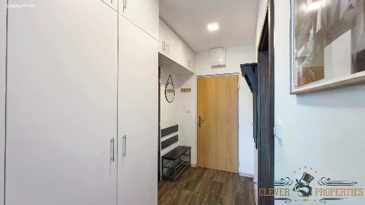 Pronájem bytu 1+1 36 m² Štefánikova, Hradec Králové - Moravské Předměstí