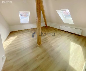 Pronájem bytu 2+kk 51 m² Za poštou, Praha - Strašnice