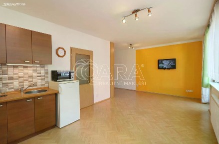 Pronájem bytu 1+kk 42 m² U Měšťanského pivovaru, Praha - Holešovice