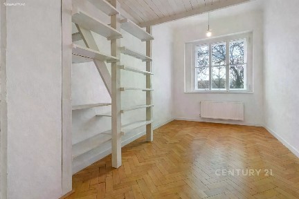 Prodej bytu 3+kk 65 m² Sportovní, Praha - Vršovice