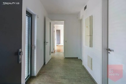 Prodej bytu 2+kk 79 m² Slavětínská, Praha - Klánovice