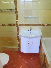 Pronájem bytu 1+kk 20 m² Dlouhá, Trutnov - Horní Staré Město