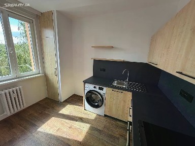 Pronájem bytu 2+1 44 m² Ladislava Hosáka, Ostrava - Bělský Les