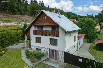 Prodej rodinného domu 450 m², pozemek 2313 m² Horní Bečva