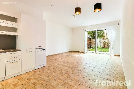 Prodej bytu 3+kk 79 m² Smutného, Znojmo