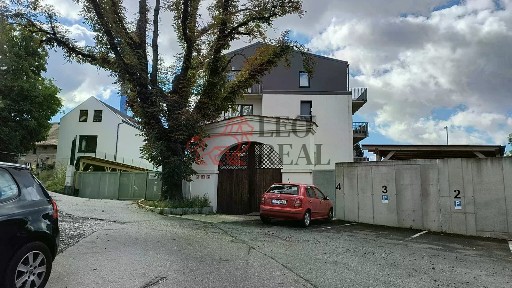 Tuchoměřice, Praha-západ, V Kněžívce