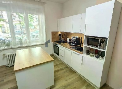 Pronájem bytu 2+kk 57 m² Vršovická, Praha - Vršovice