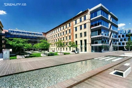 Pronájem kanceláře 507 m²