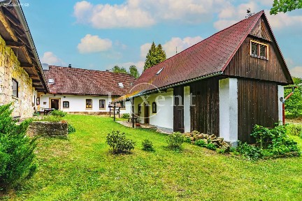 Prodej rodinného domu 600 m², pozemek 3100 m² K Rybníkům, Dvůr Králové nad Labem