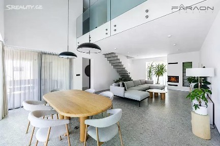 Prodej rodinného domu 246 m², pozemek 803 m² Vysoký Újezd