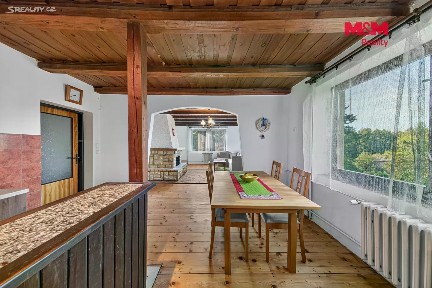 Prodej rodinného domu 180 m², pozemek 515 m²