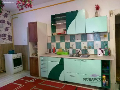 Prodej rodinného domu 350 m², pozemek 676 m² Zámecké náměstí, Žleby