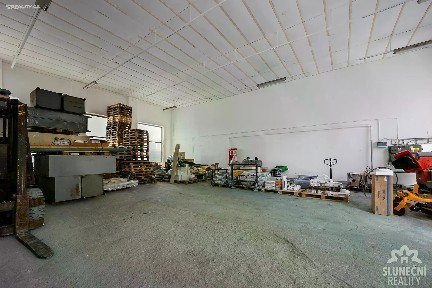 Pronájem skladového prostoru 127 m²